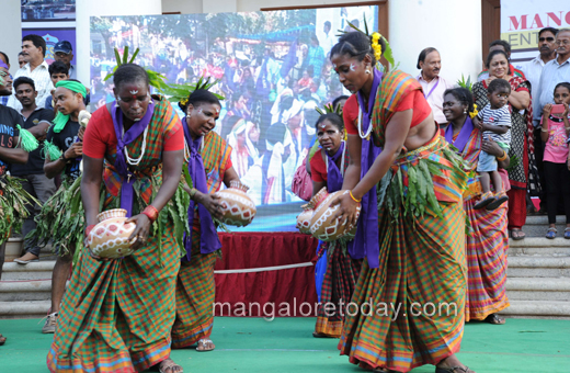 Konkani lokostav procession